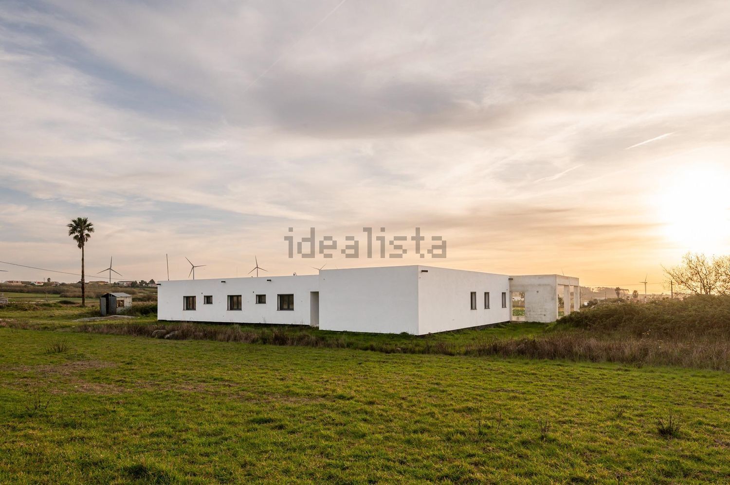 小楼房或独栋别墅出售在São Bartolomeu dos Galegos e Moledo - 外立面