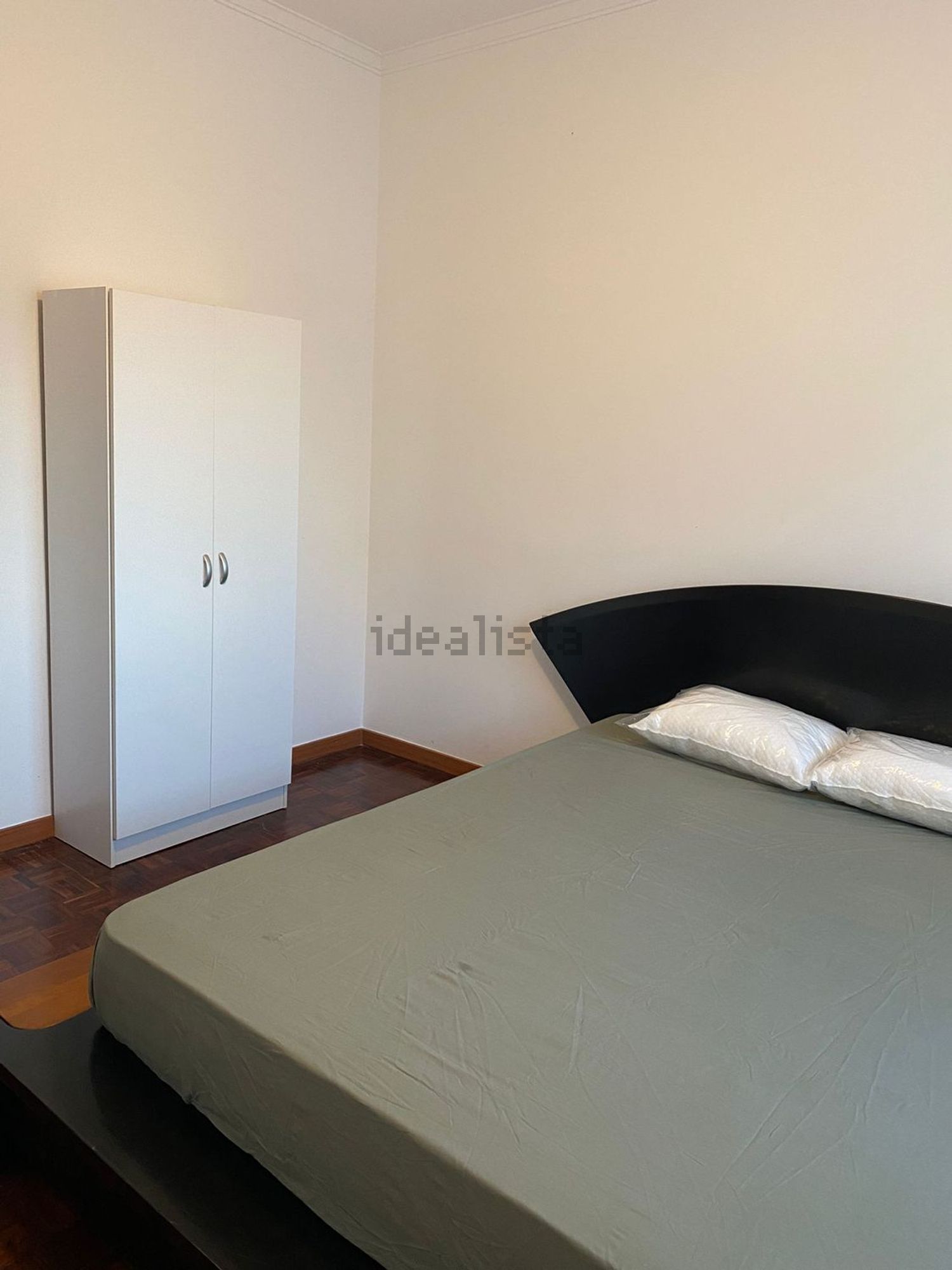 出租房间在Rua General Humberto Delgado, 28 n - 卧室