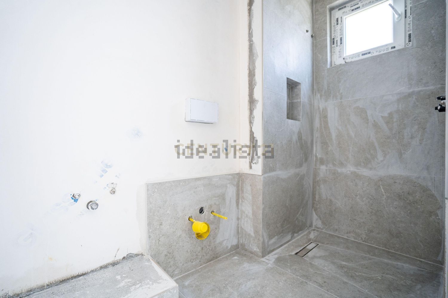 小楼房或独栋别墅出售在Rua Capitão Salgueiro Maia - 卫生间