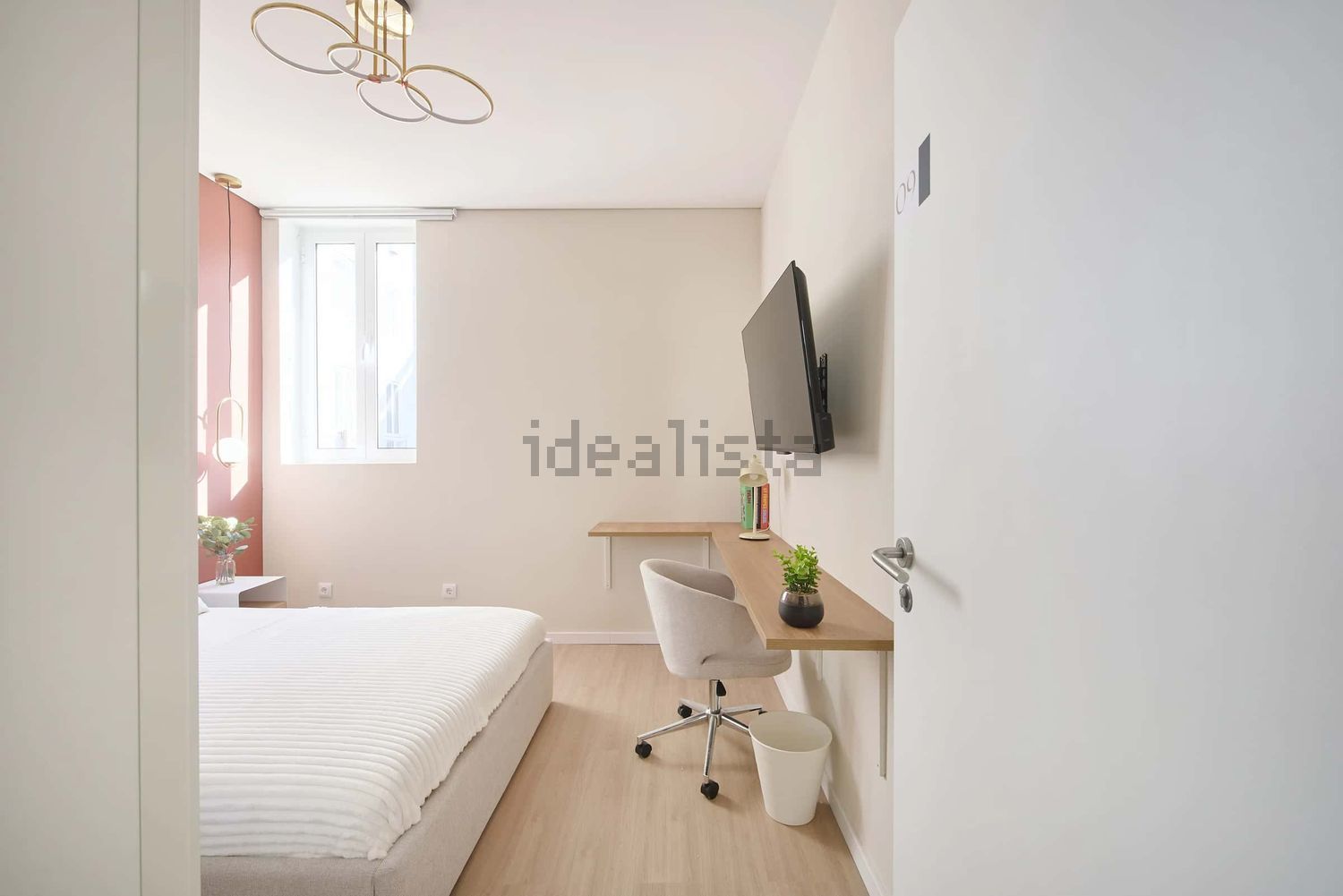 出租房间在Largo Vitorino Damásio, 2 - 客厅