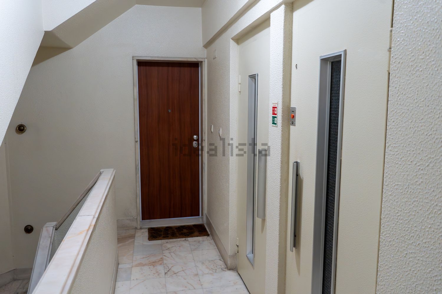 公寓 t3出售在Rua Cidade de Cádiz - 过道