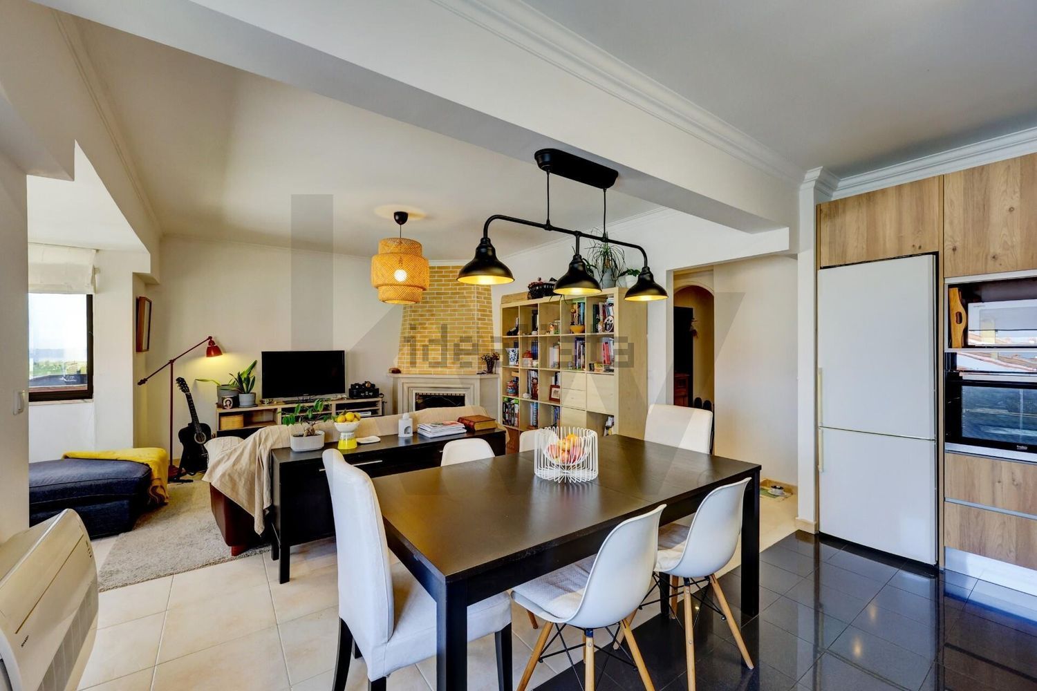 复式公寓出售在Rua Salgueiro Maia s/n - 客厅