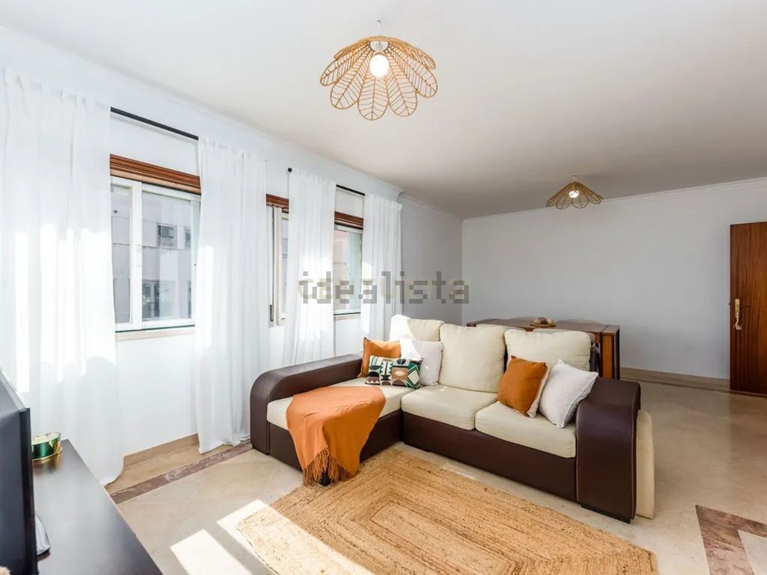 公寓 t3出售在Rua Alberto Barbosa, 6 - 客厅