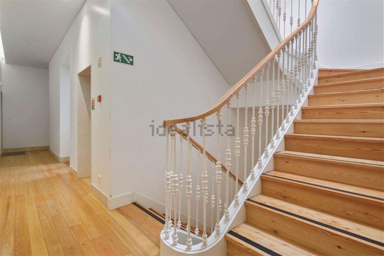 公寓 t2出售在Rua Ferragial, 38 - 详情