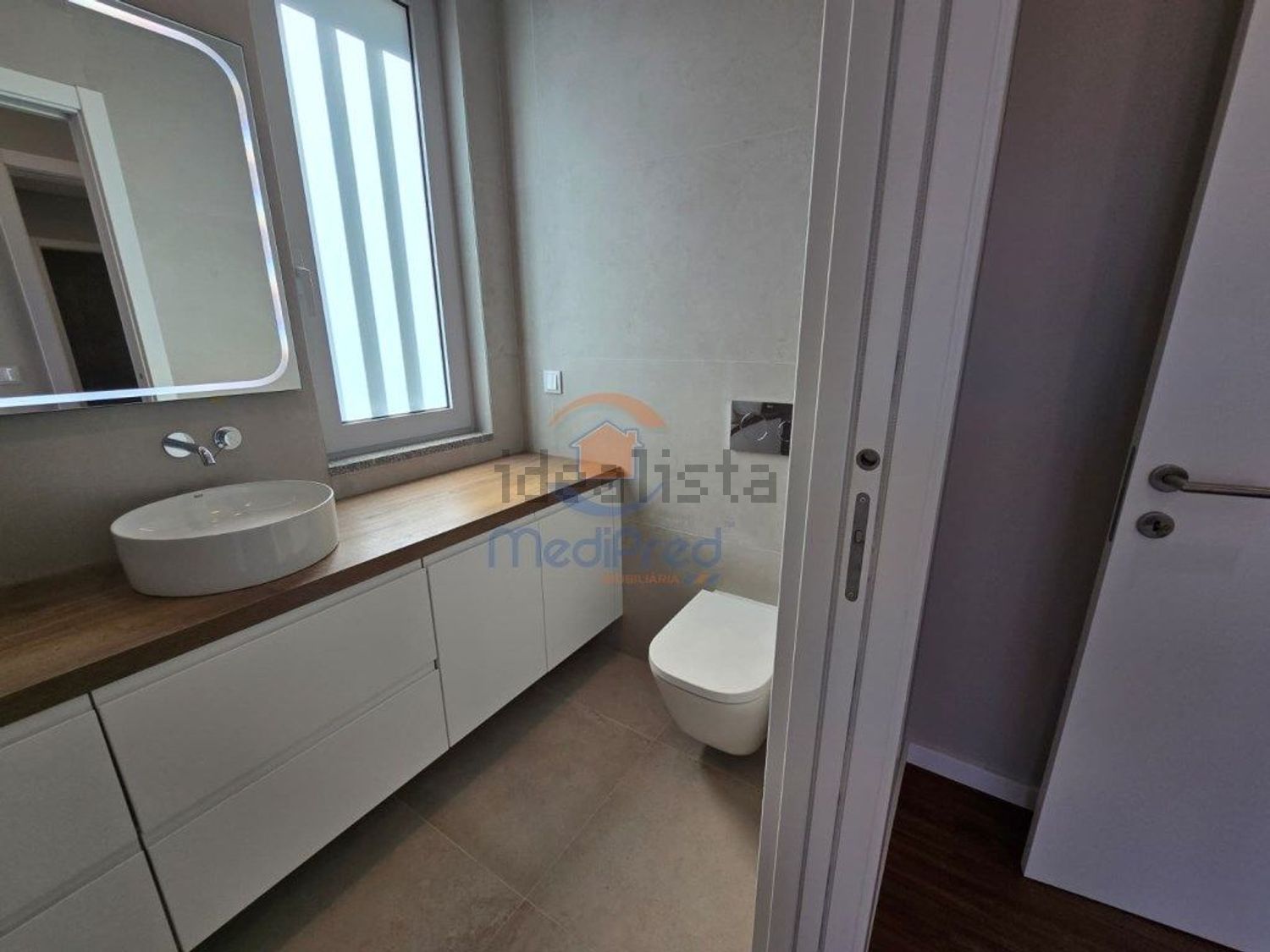 小楼房或独栋别墅出售在Pontinha e Famões - 卫生间