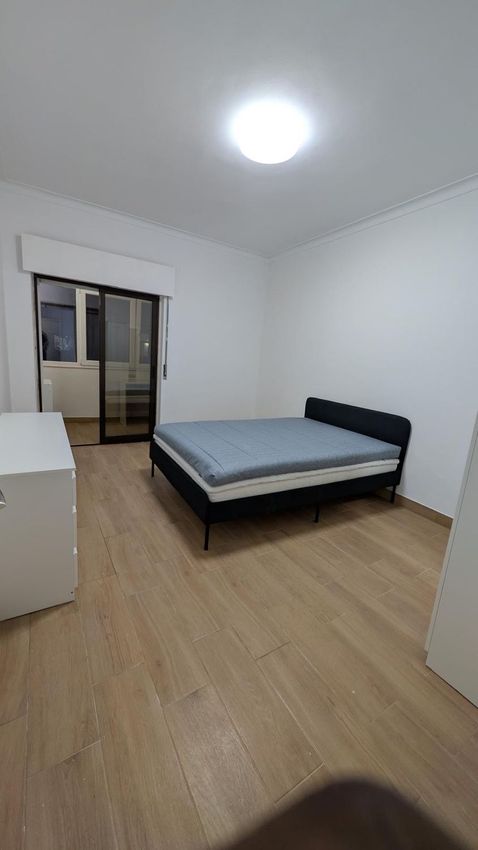 出租房间在Rua de Bissau, 15