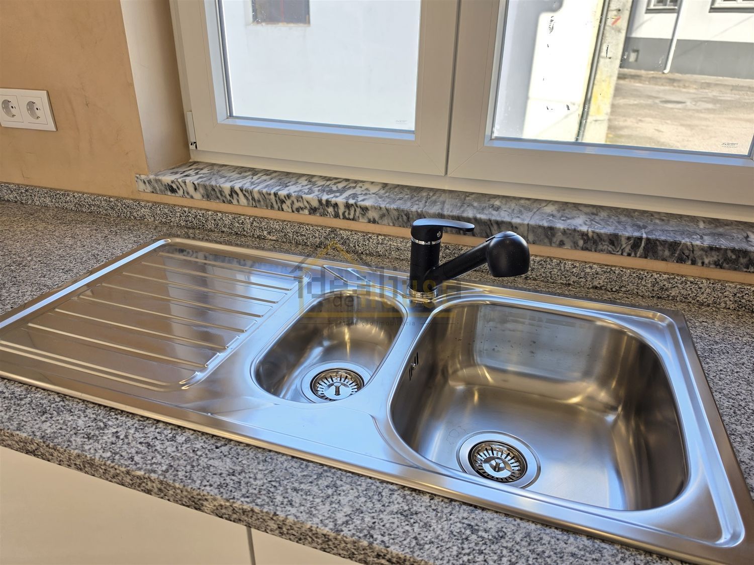 小楼房或独栋别墅出售在Rua da Cerda - 厨房