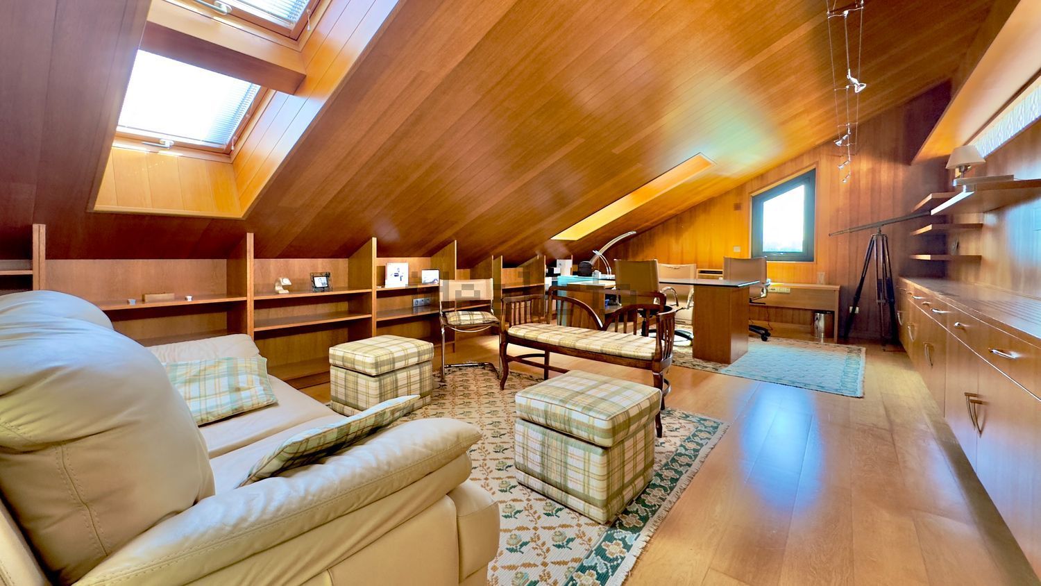 小楼房或独栋别墅出售在Rua B1 da Quinta dos Alcoutins, 10 - 客厅