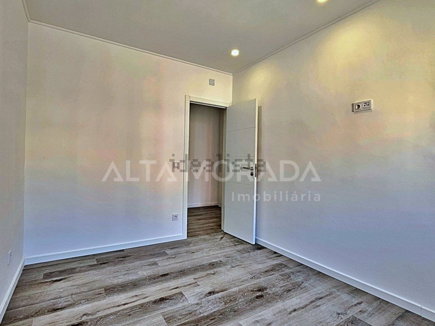 公寓 t2出售在Rua de Diu, 28 - 居住