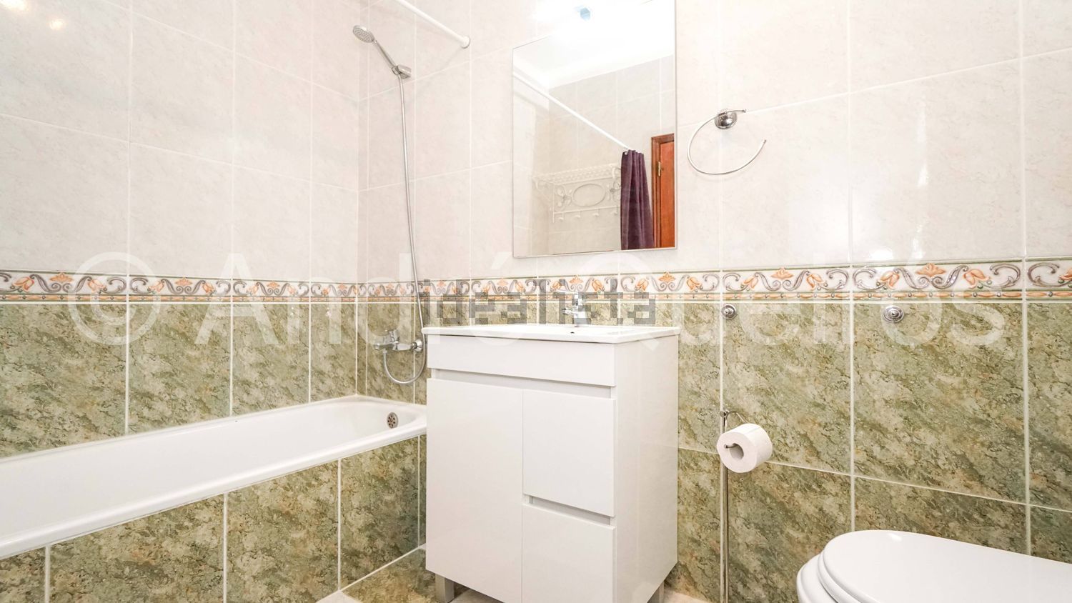 出租公寓 t2在Rua Rogério Pedro, 2890 -089 - 卫生间