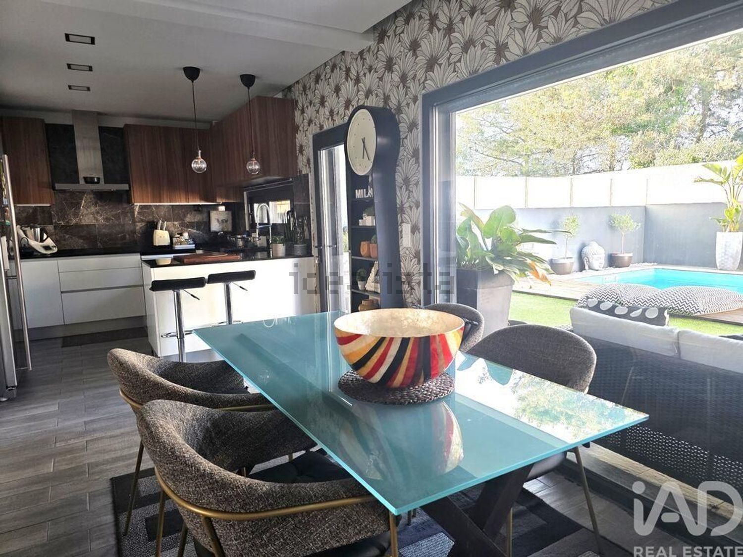 双拼别墅出售在Quintinhas - 客厅