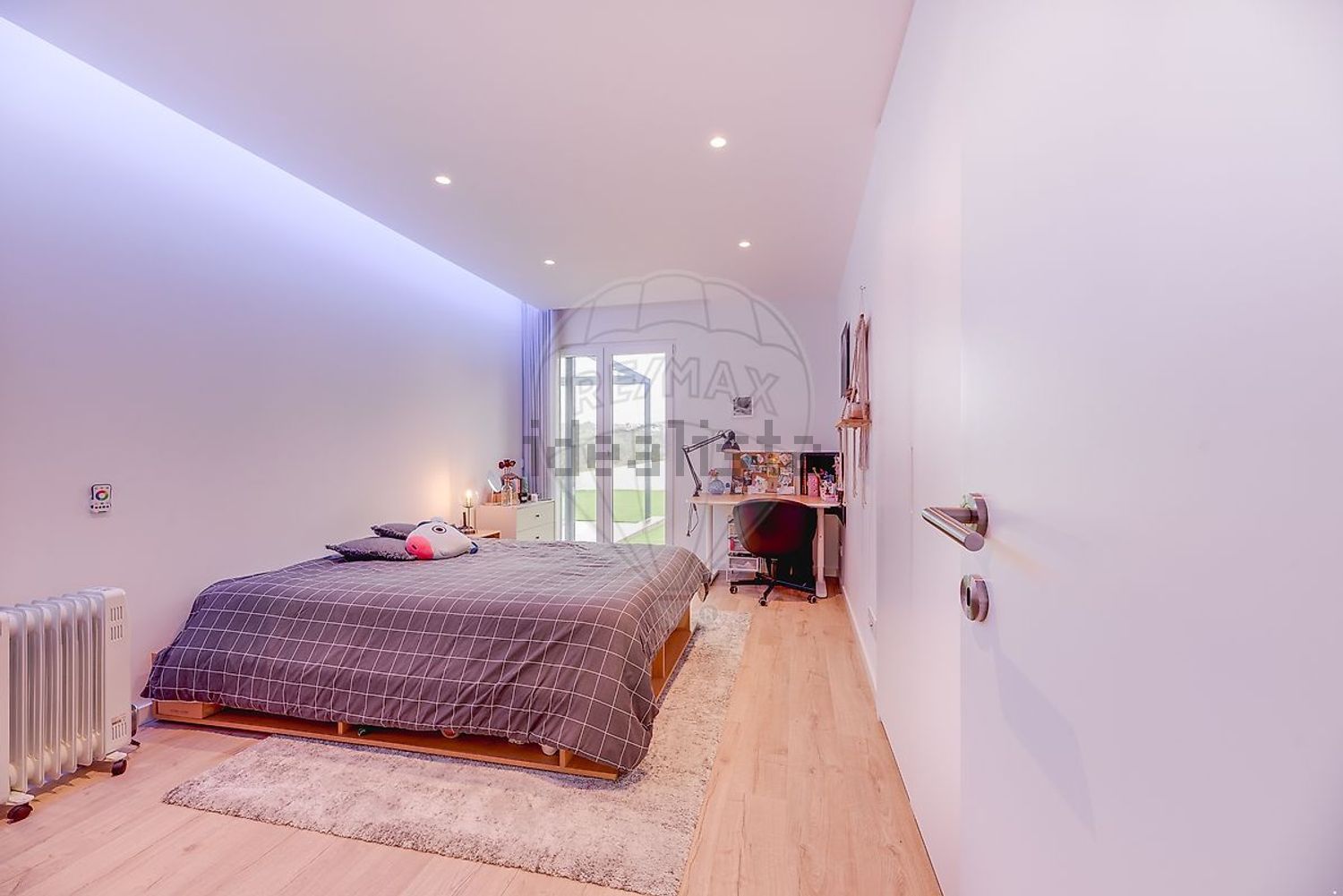 小楼房或独栋别墅出售在Rua Mato Moreira - 卧室