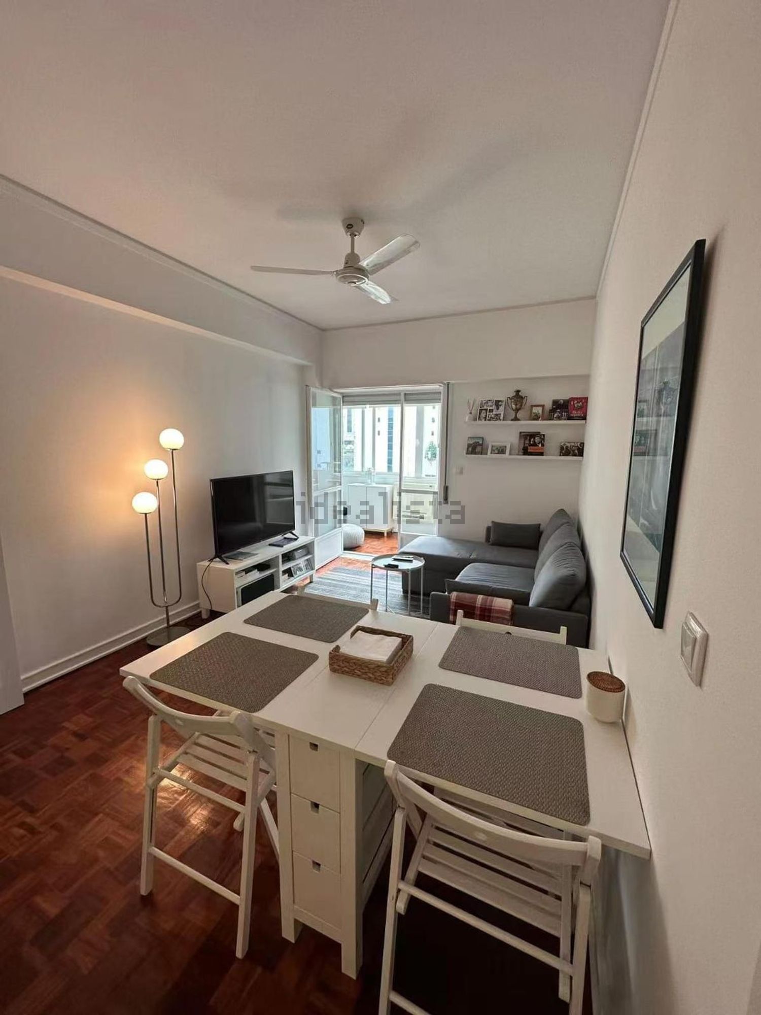 公寓 t1出售在Sete Rios - 客厅