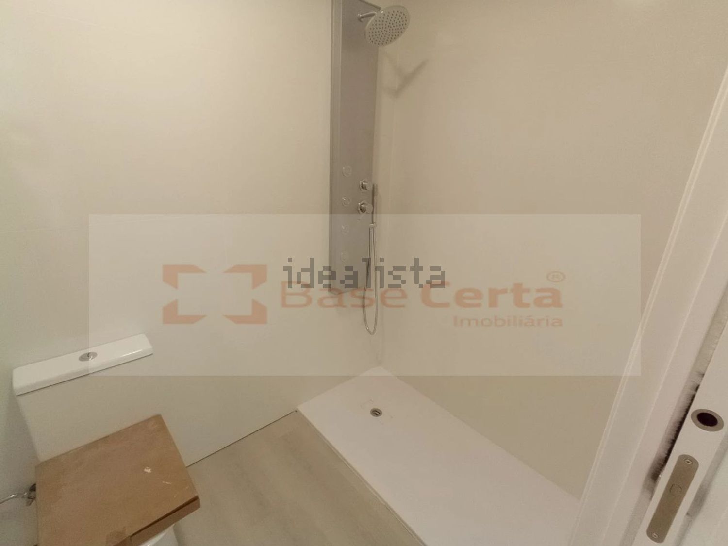 公寓 t3出售在Rua Melo Antunes s/n - 卫生间