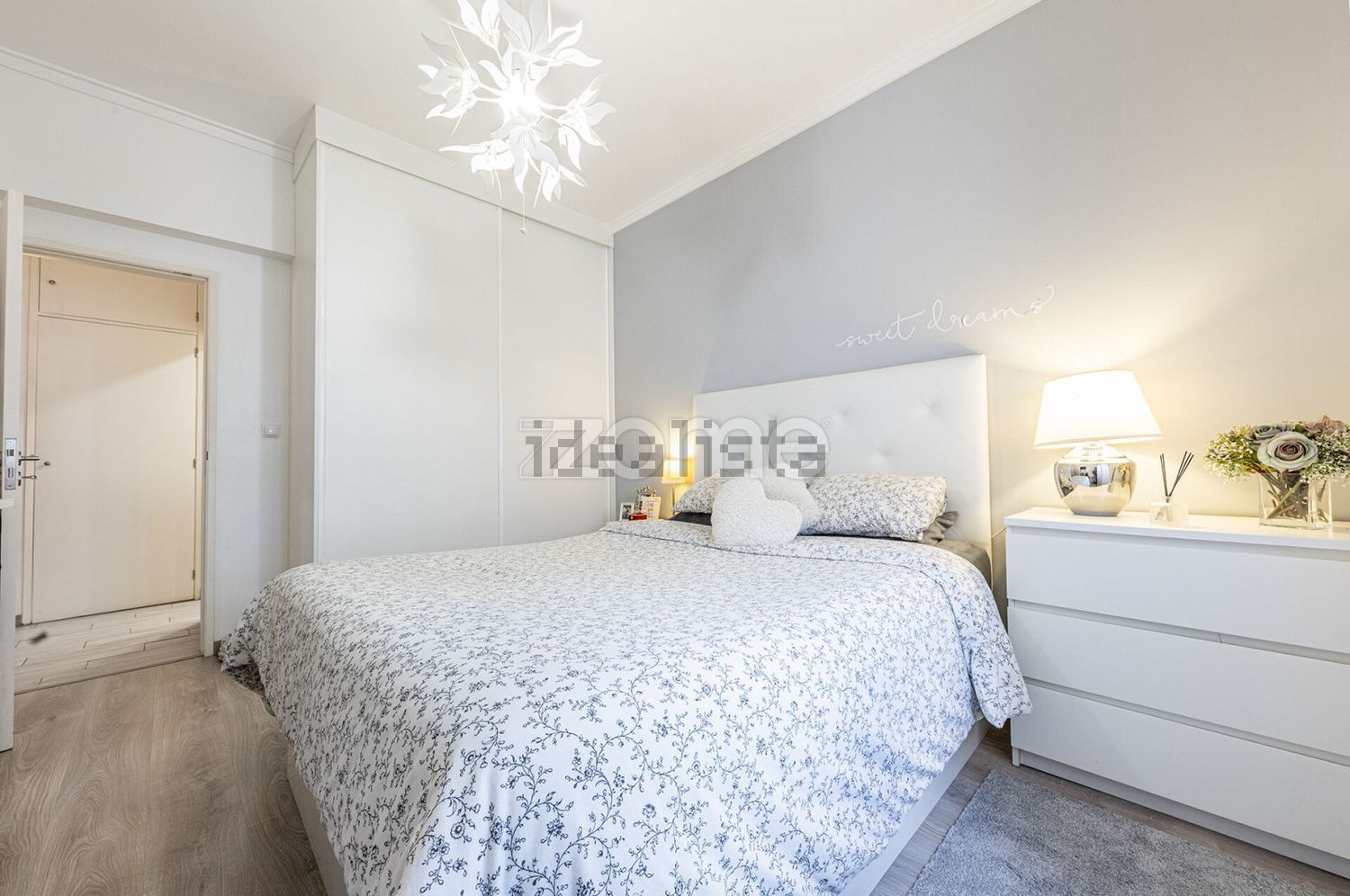 公寓 t2出售在Rua General Humberto Delgado, 41 - 卧室