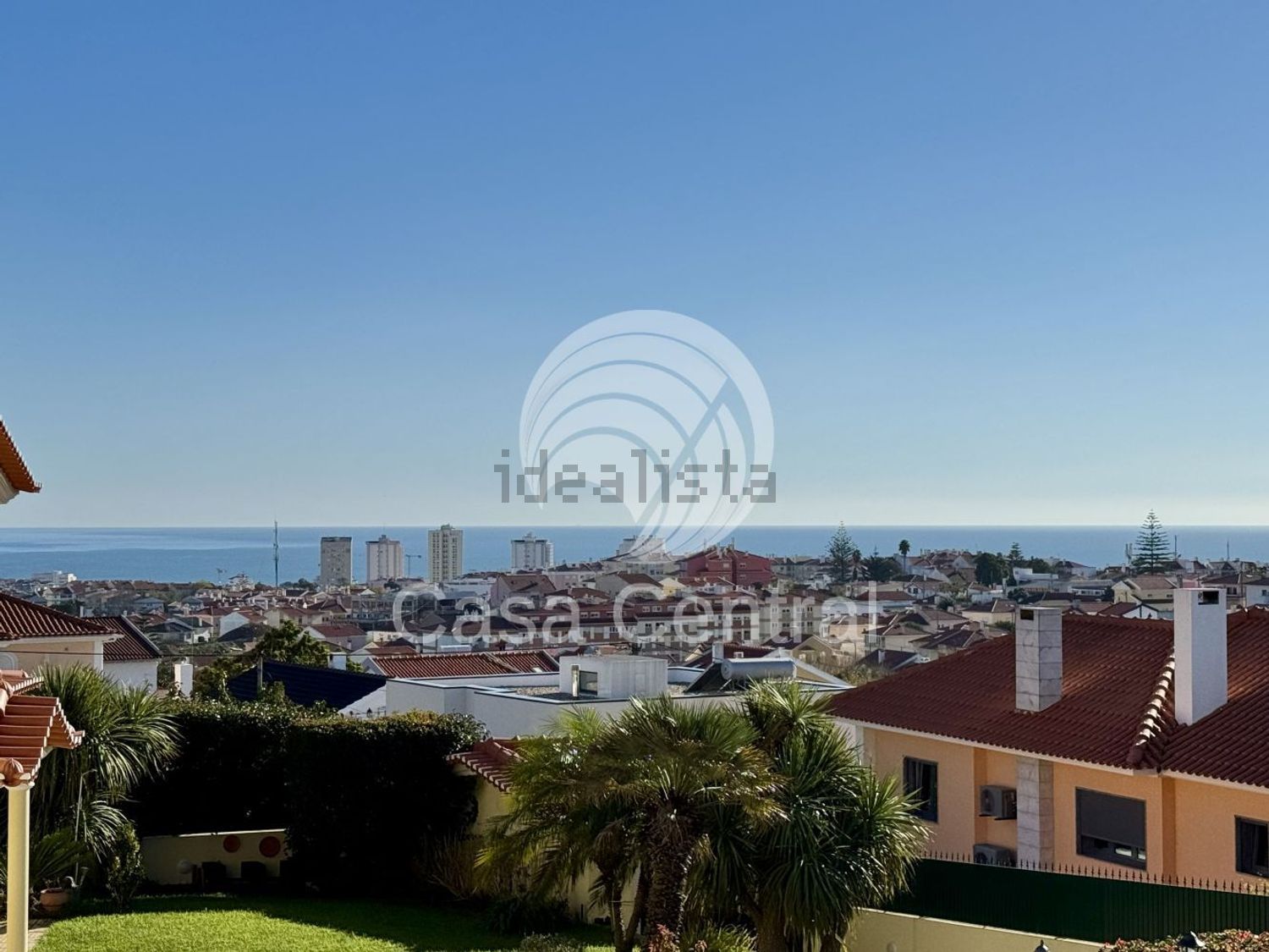 小楼房或独栋别墅出售在Rua Pax Julia, 25 - 视线