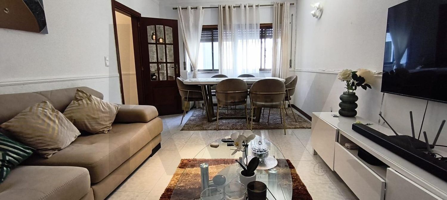 公寓 t2出售在Massamá - 客厅