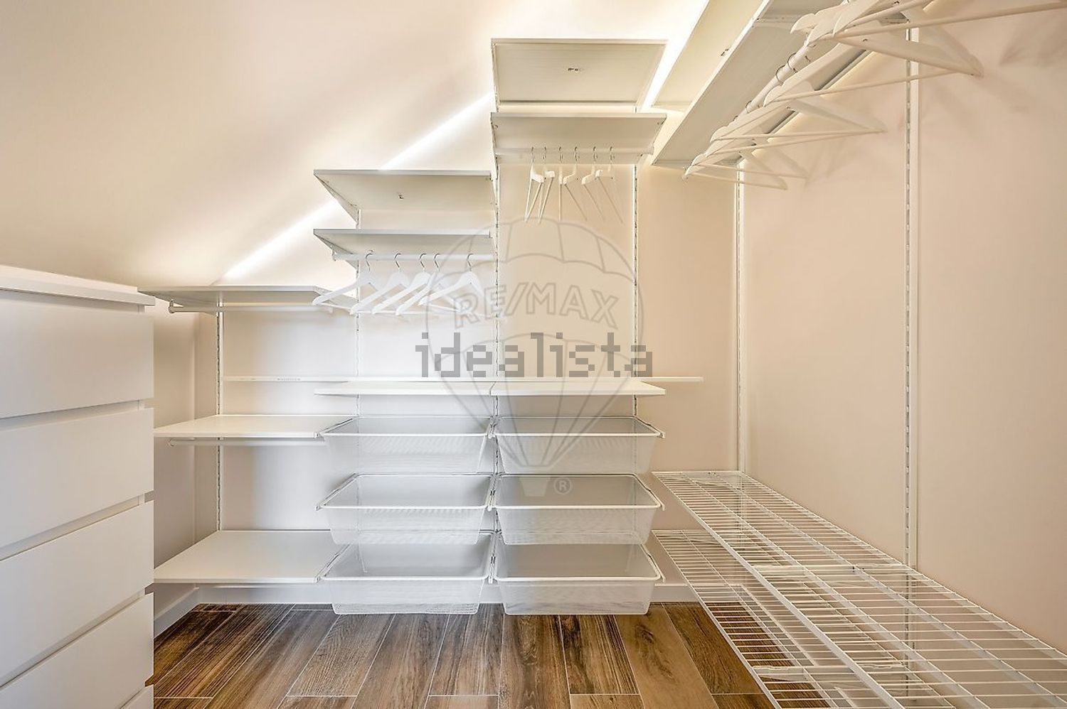 小楼房或独栋别墅出售在Rua Afonso Banheiro - 试衣间