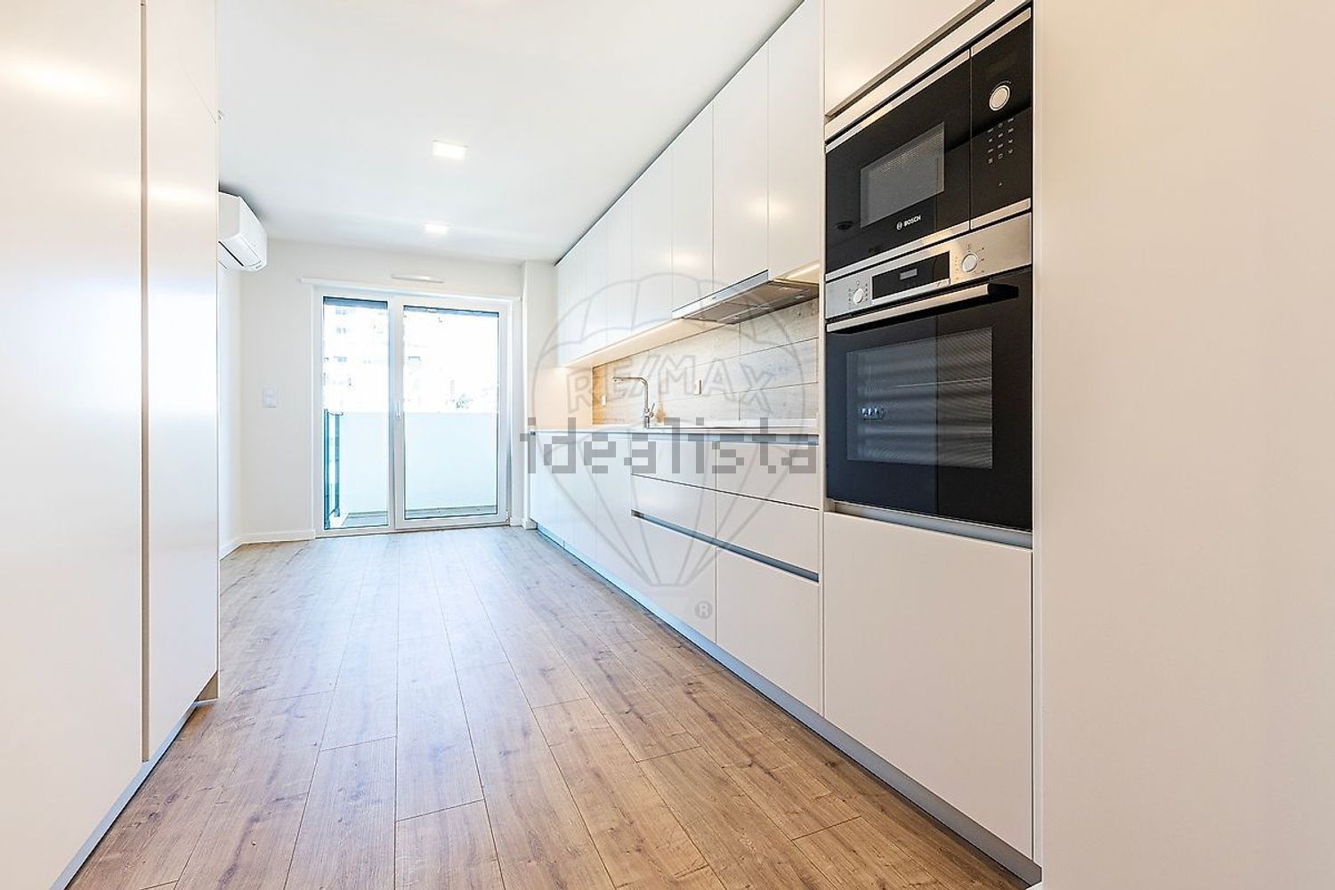 公寓 t3出售在Rua André de Gouveia - 厨房