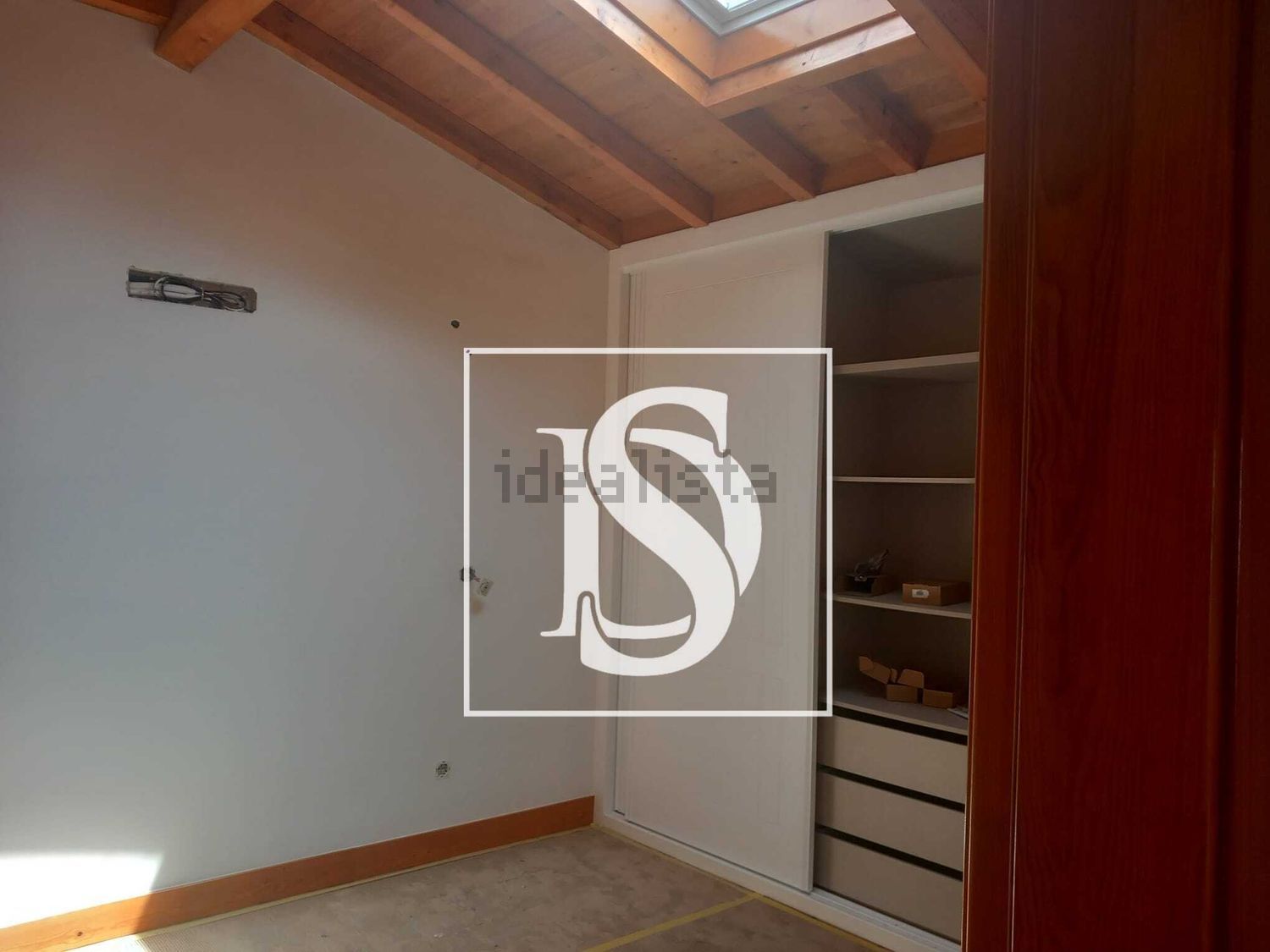 联排别墅出售在São Bartolomeu dos Galegos e Moledo - 卧室