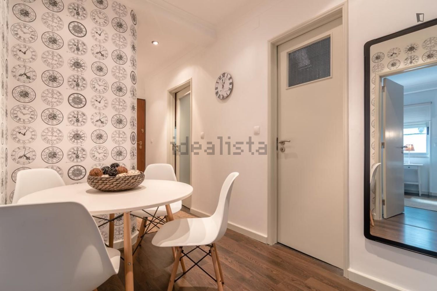 出租房间在Rua Bernardim Ribeiro - 客厅