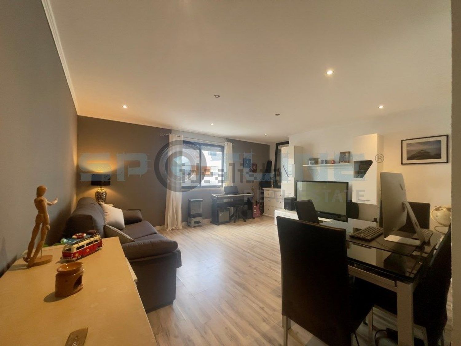 公寓 t4出售在Rua Barata Feyo, 10 - 客厅