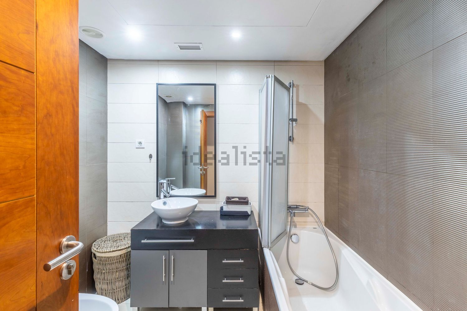 出租公寓 t3在Rua Manuel Teixeira Gomes, 16 - 卫生间