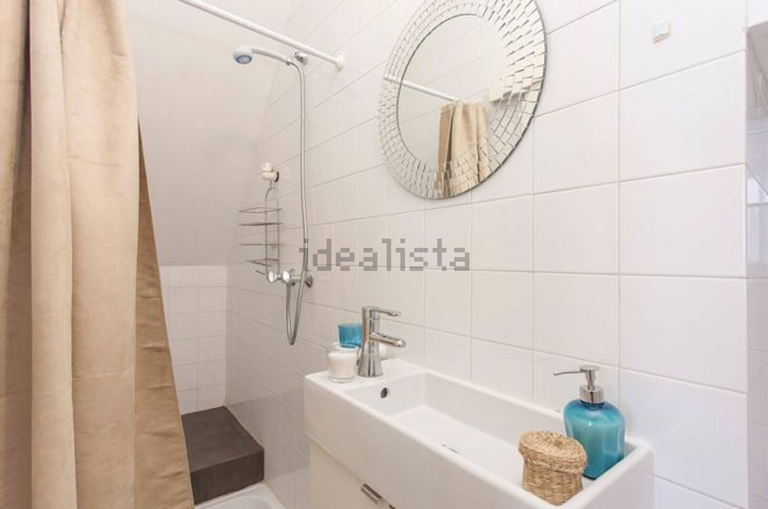 公寓 t1出售在Rua do Espírito Santo - 卫生间