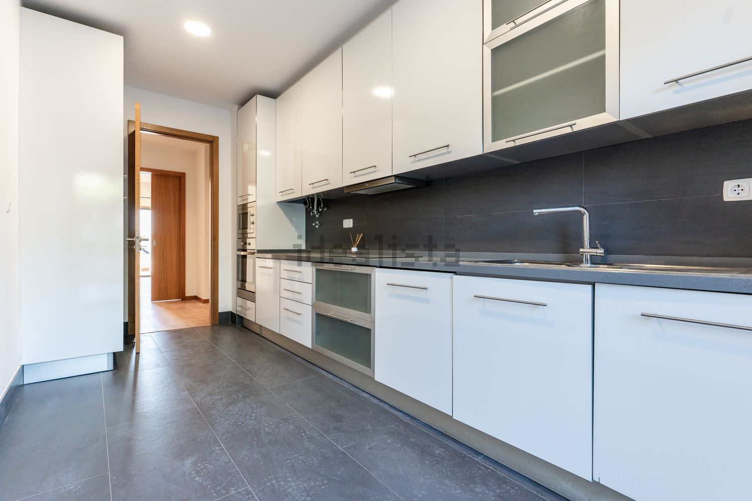 出租公寓 t1在Rua do Campo de Futebol - 厨房