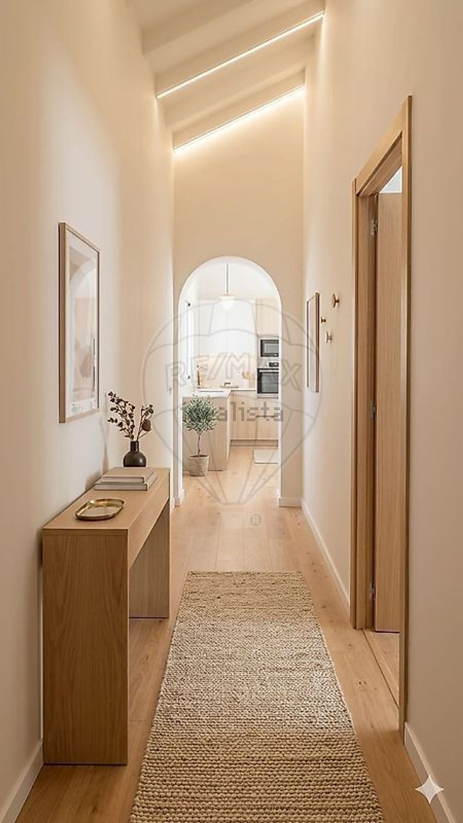 小楼房或独栋别墅出售N116 - 过道