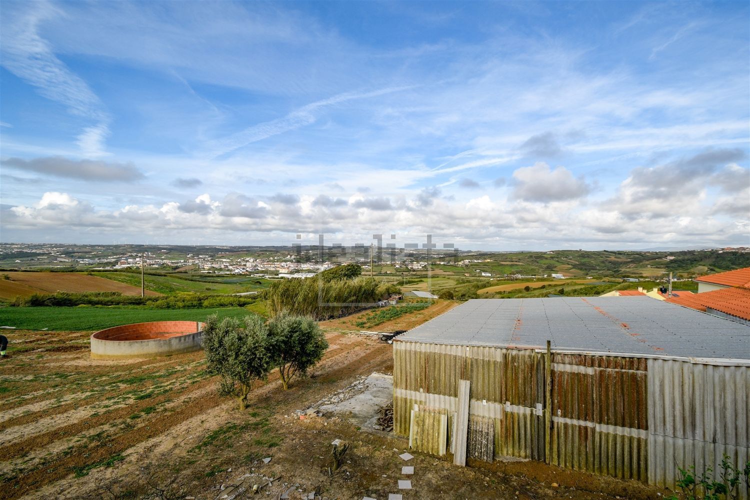 小楼房或独栋别墅出售在Praça Dom Lourenço Vicente, 18 - 照片