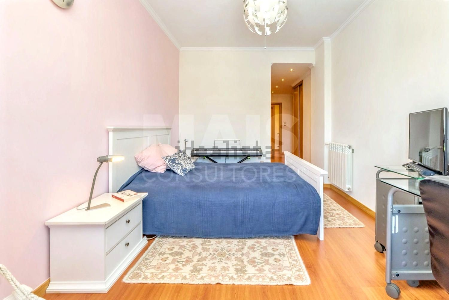 公寓 t4出售在Rua Alexandre Herculano - 卧室