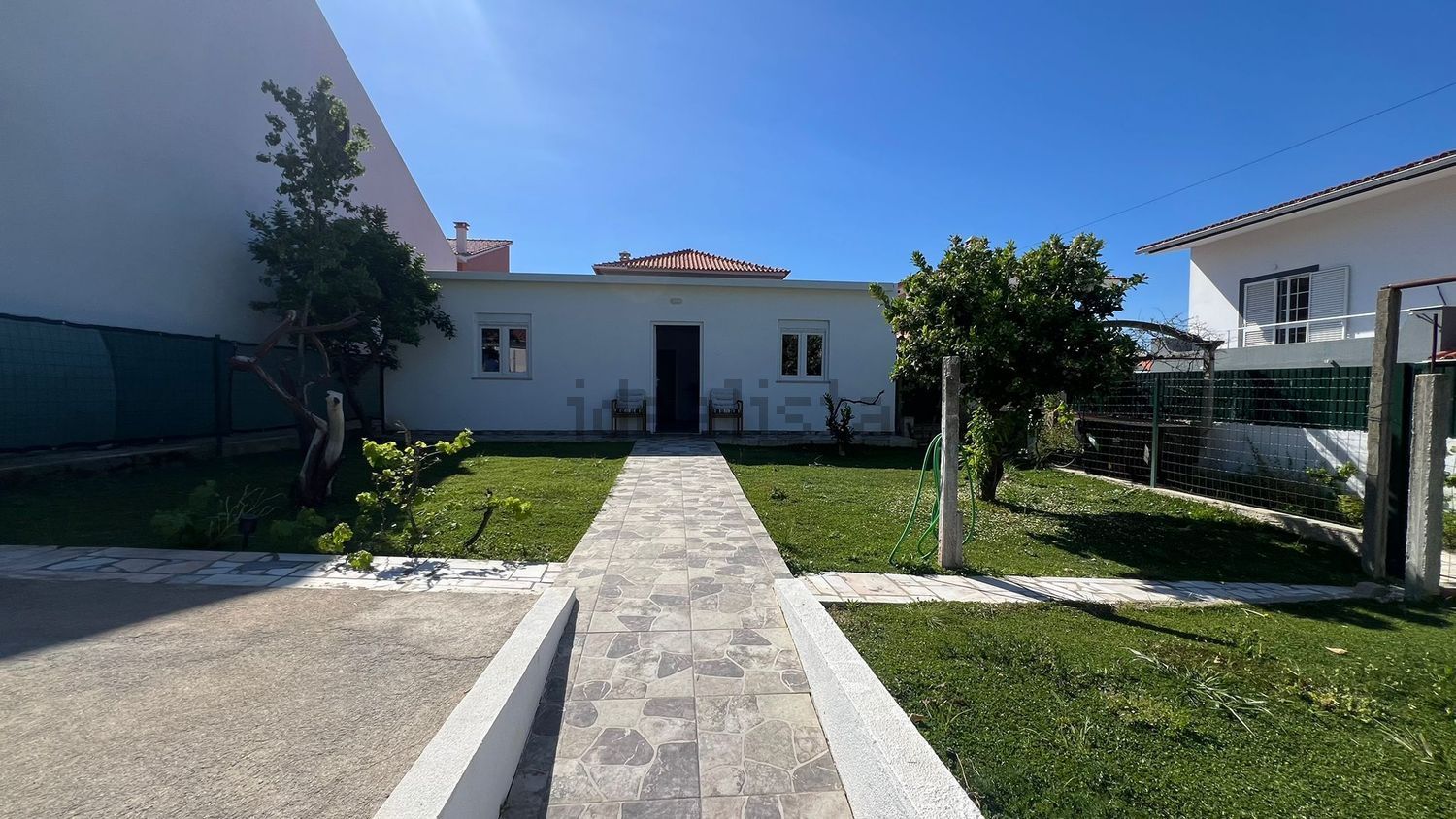 出租小楼房或独栋别墅在Rua Rui Cinatti, 391 - 外立面