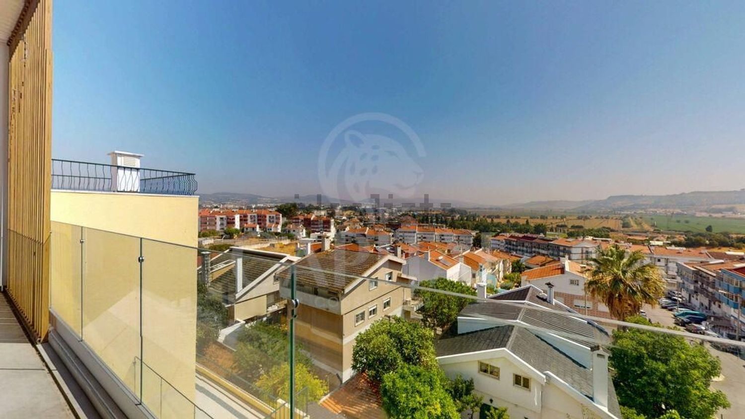 小楼房或独栋别墅出售在Rua da Calheta - 游泳池