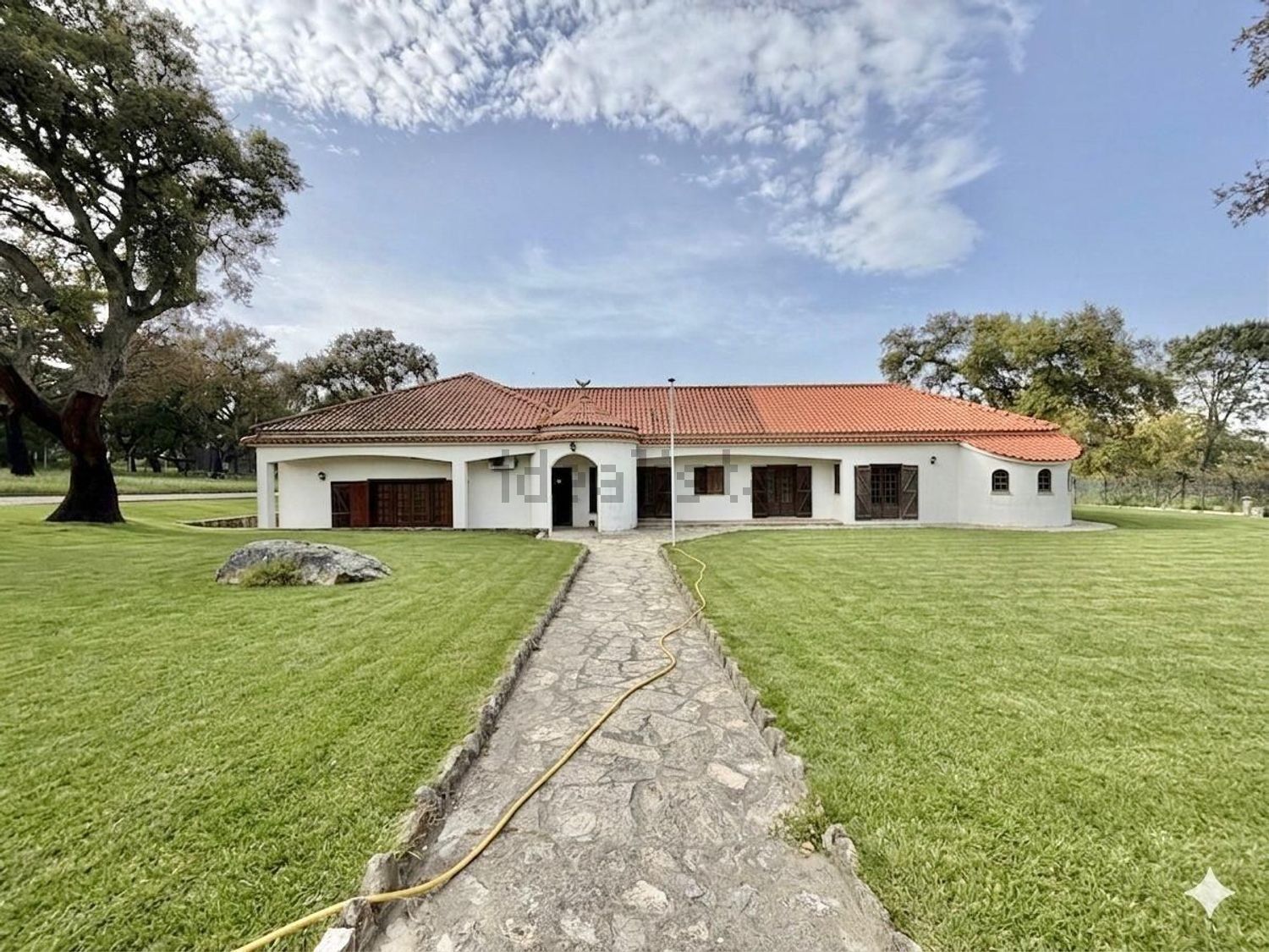 小楼房或独栋别墅出售在Alhos Vedros - 外立面