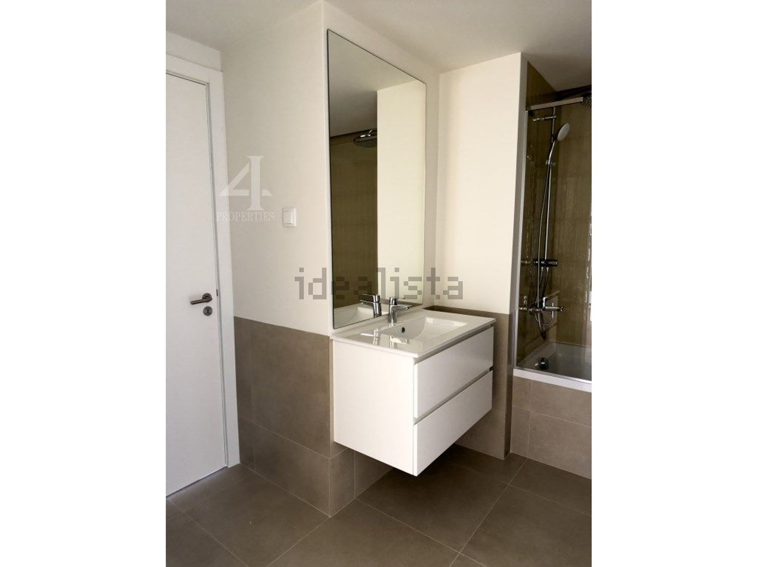 公寓 t1出售在Rua Pablo Neruda, 4 - 卫生间