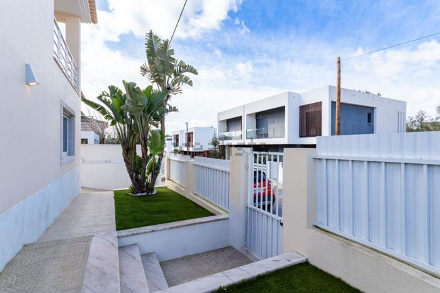 小楼房或独栋别墅出售在Travessa da Fé - 外立面