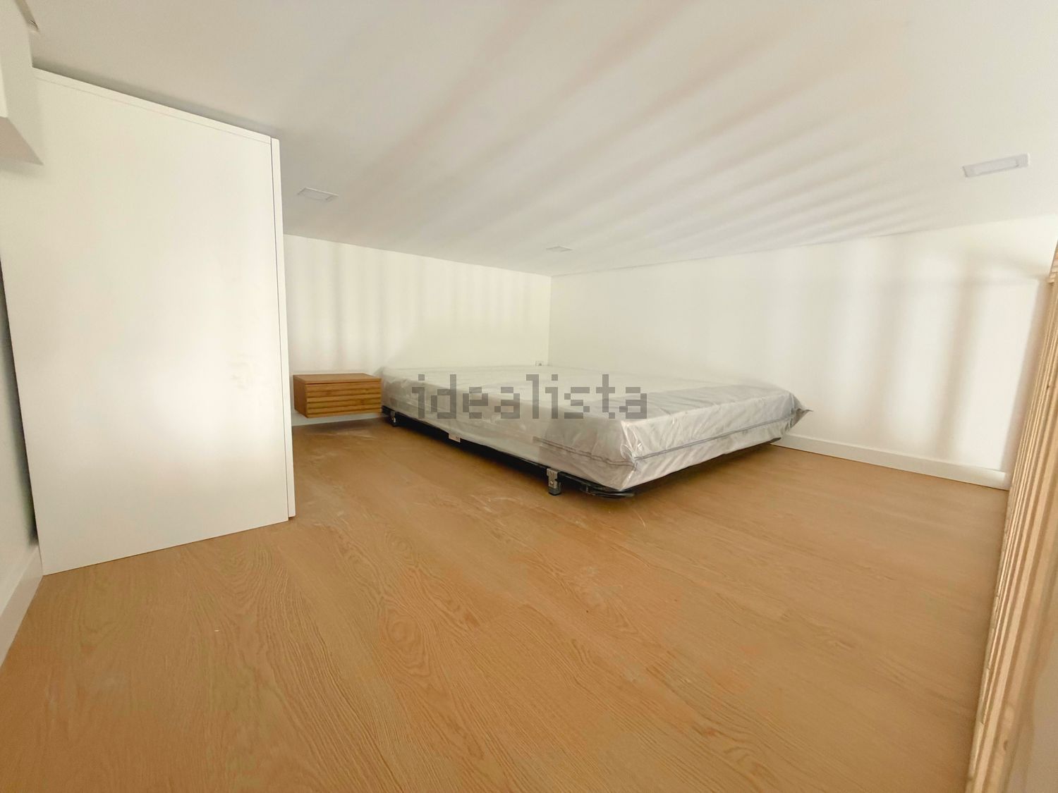 出租t0（单人公寓）在Avenida Dom Francisco Maria da Silva, 1 - 卧室