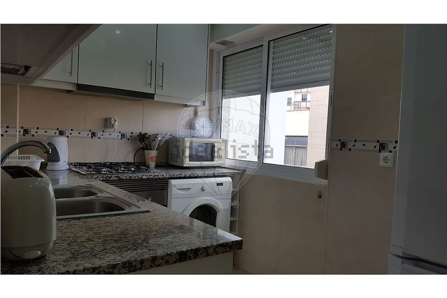 出租公寓 t2Alto do Varejão - 厨房