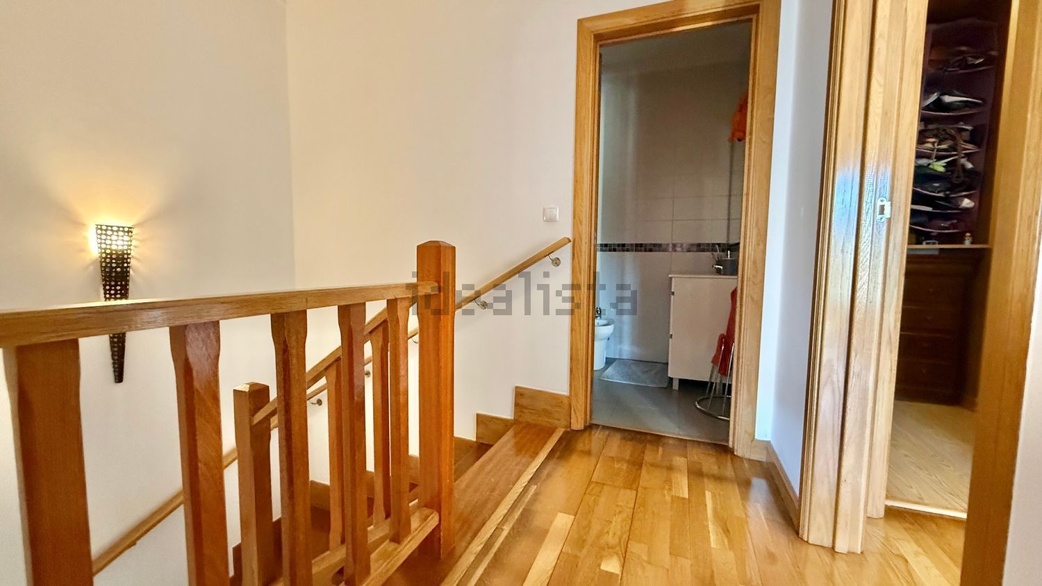 复式公寓出售在Rua das Glicínias, 2 a - 楼梯