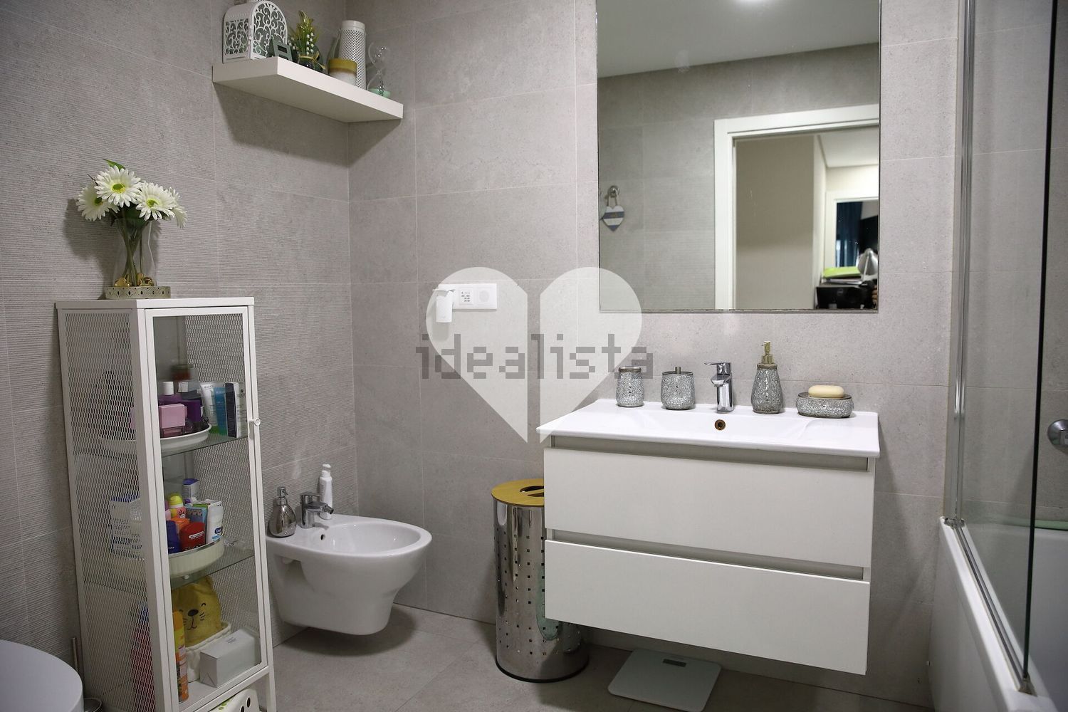 公寓 t2出售在Rua Padre Rui Valério, 16 - 卫生间