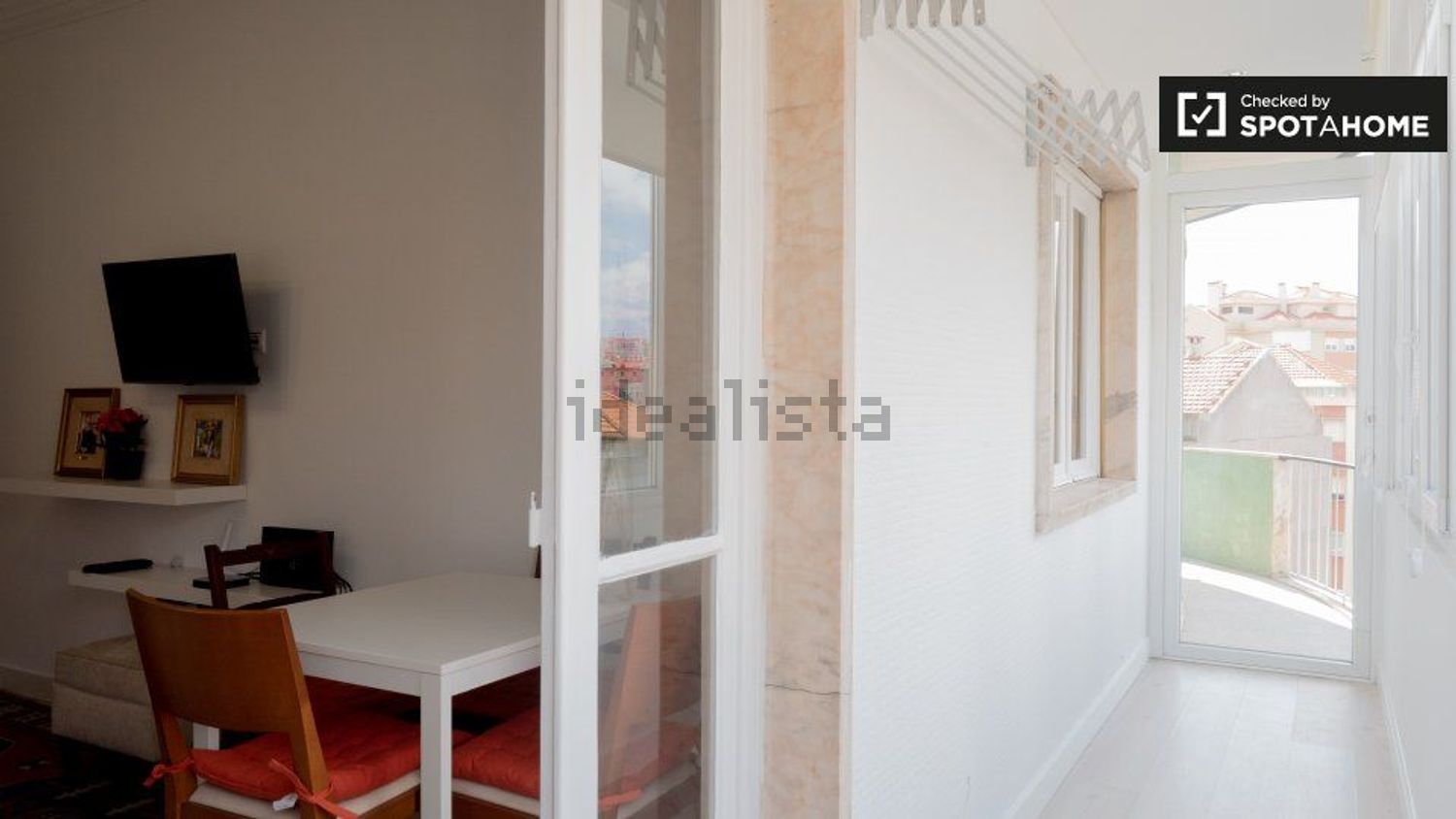 出租房间在Rua Elias Garcia - 照片