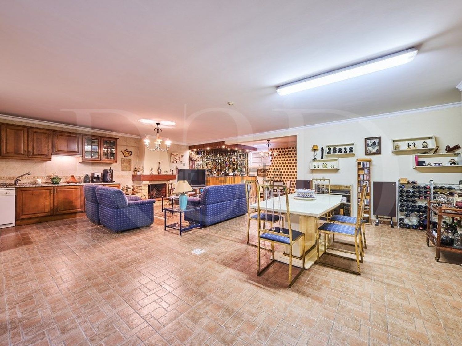 小楼房或独栋别墅出售在Rua Bartolomeu Perestelo, 189 - 客厅