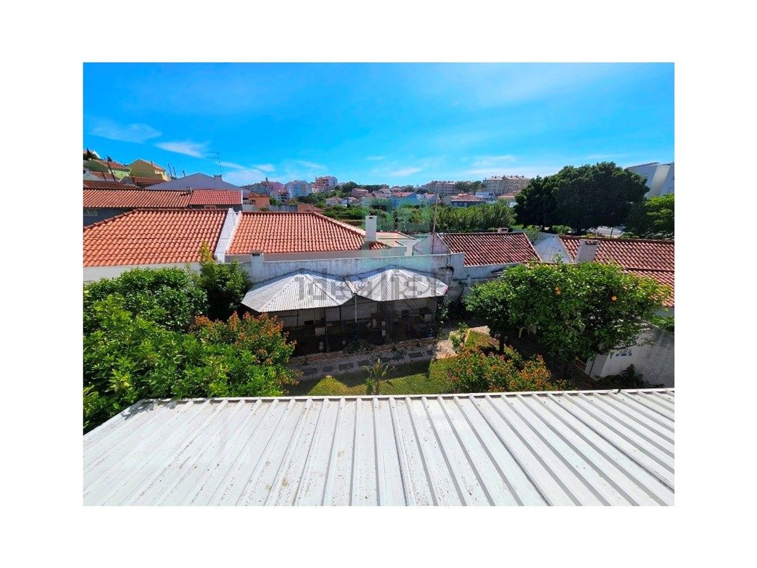 小楼房或独栋别墅出售在Rua Zambujal, 263 a - 游泳池