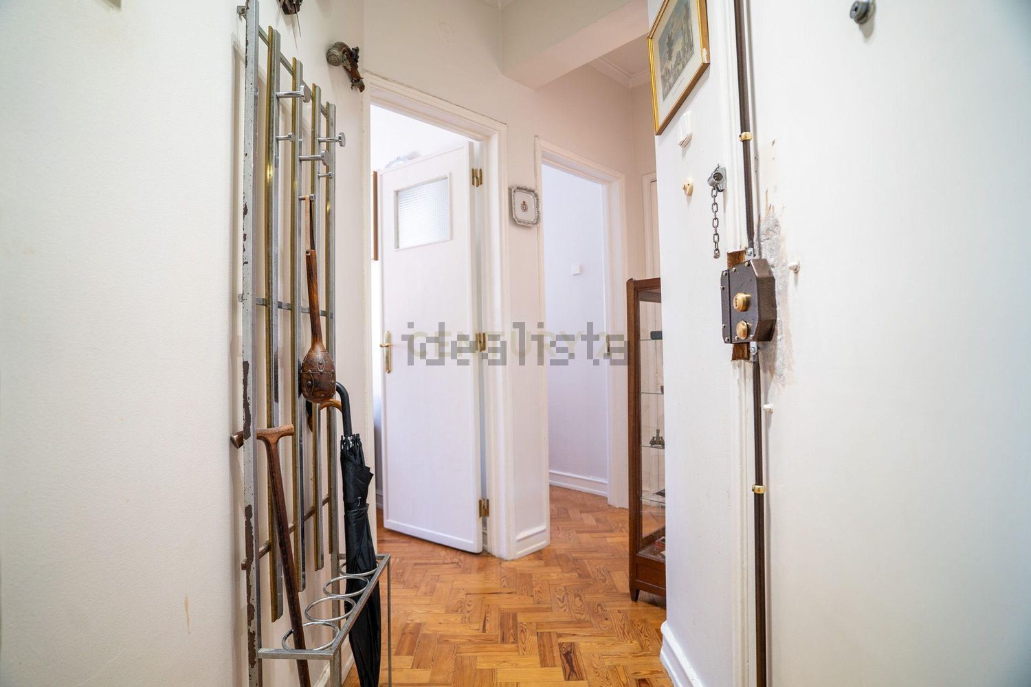 公寓 t2出售在Avenida dos Combatentes da Grande Guerra s/n - 过道