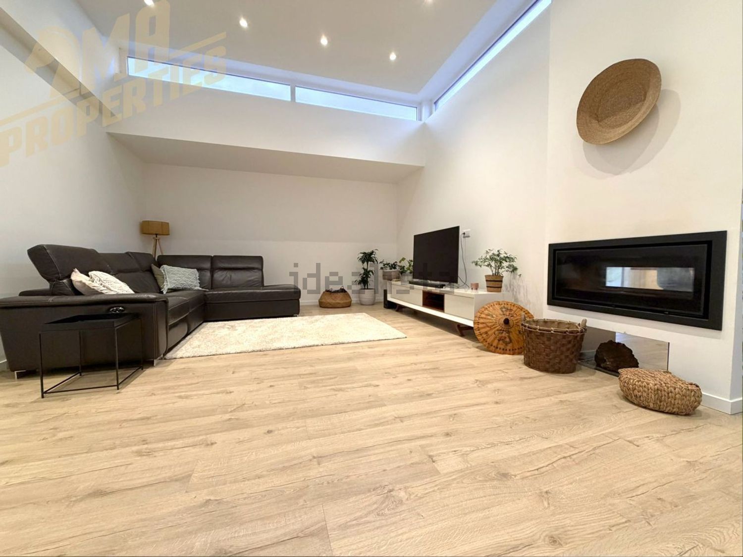 小楼房或独栋别墅出售在Rua da Mandinga, 20 - 客厅