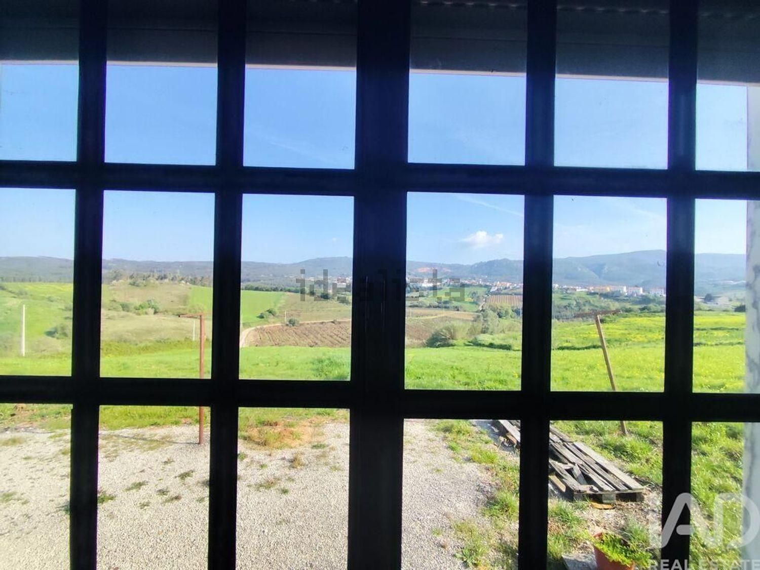 小楼房或独栋别墅出售在Lamas e Cercal - 照片