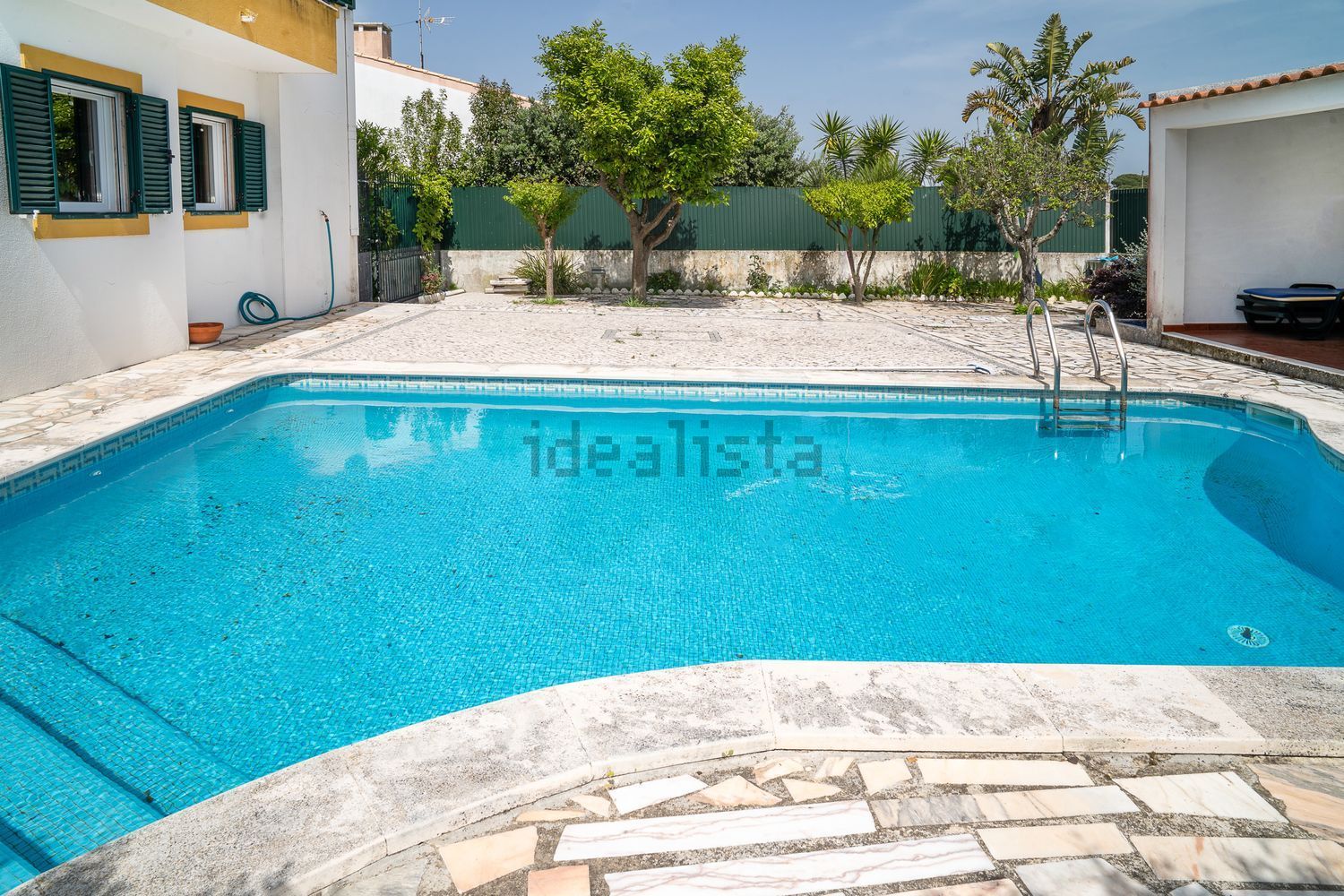 小楼房或独栋别墅出售在Rua da Mesquita, 13 - 游泳池