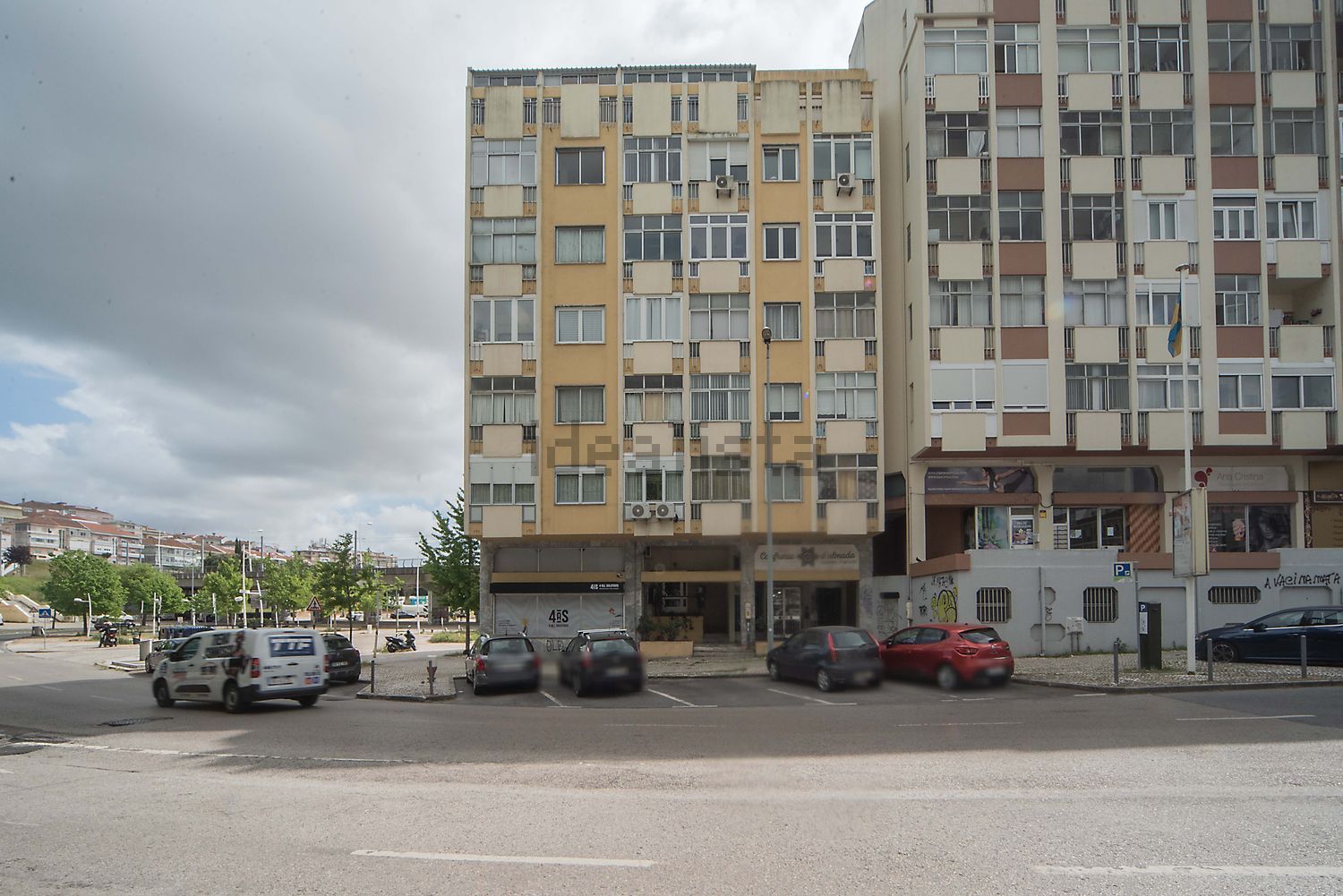 公寓 t2出售在Largo de Filinto Elísio, 5 - 视线