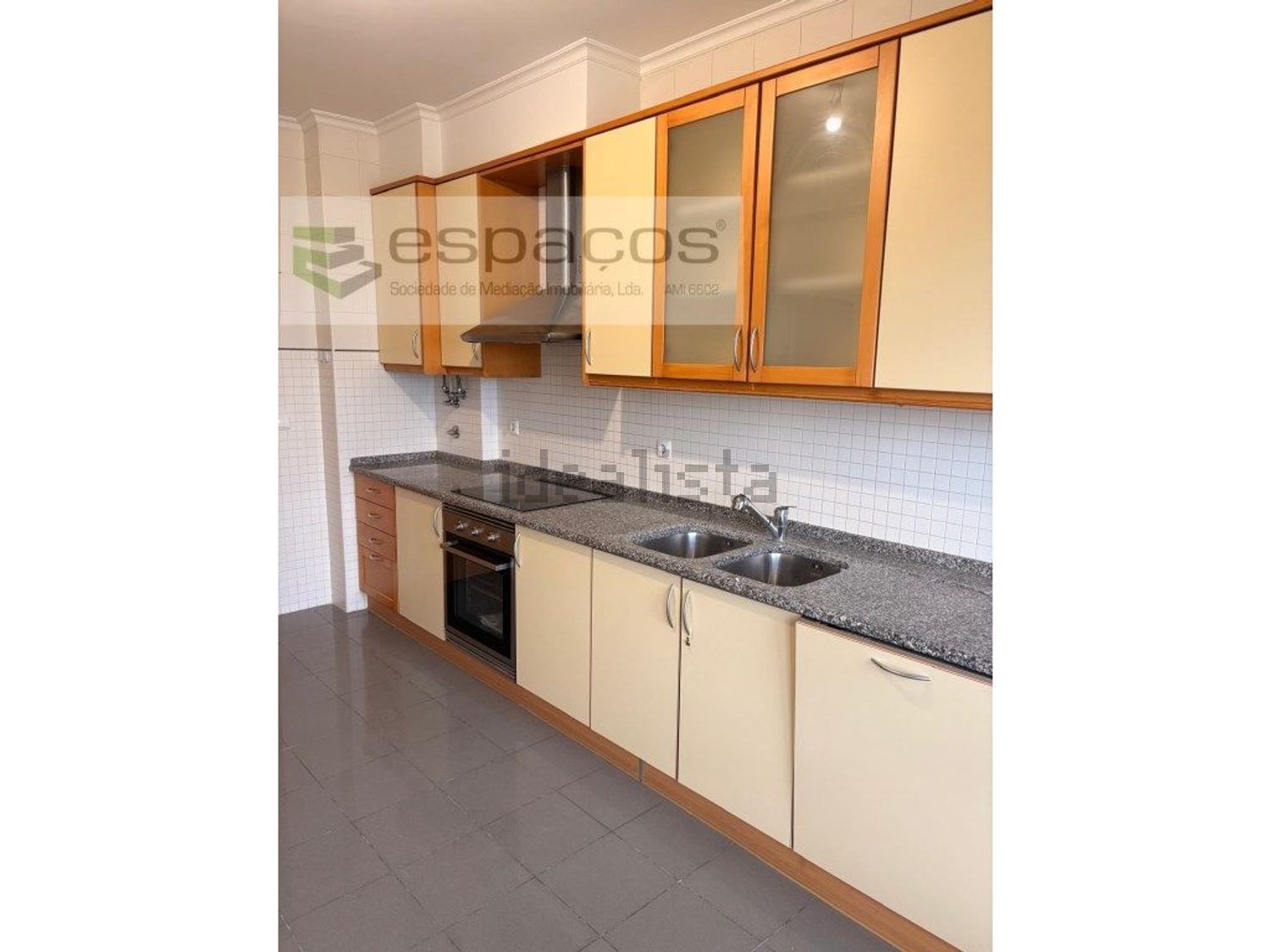 出租公寓 t2在Rua Dom Manuel I, 30 - 厨房